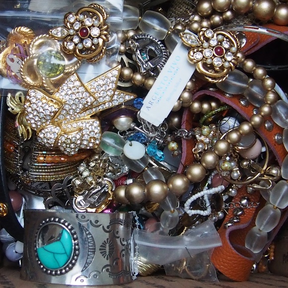 Vintage Jewelry - HUGE Bundle 4+ LBS VTG to Now Craft Repair